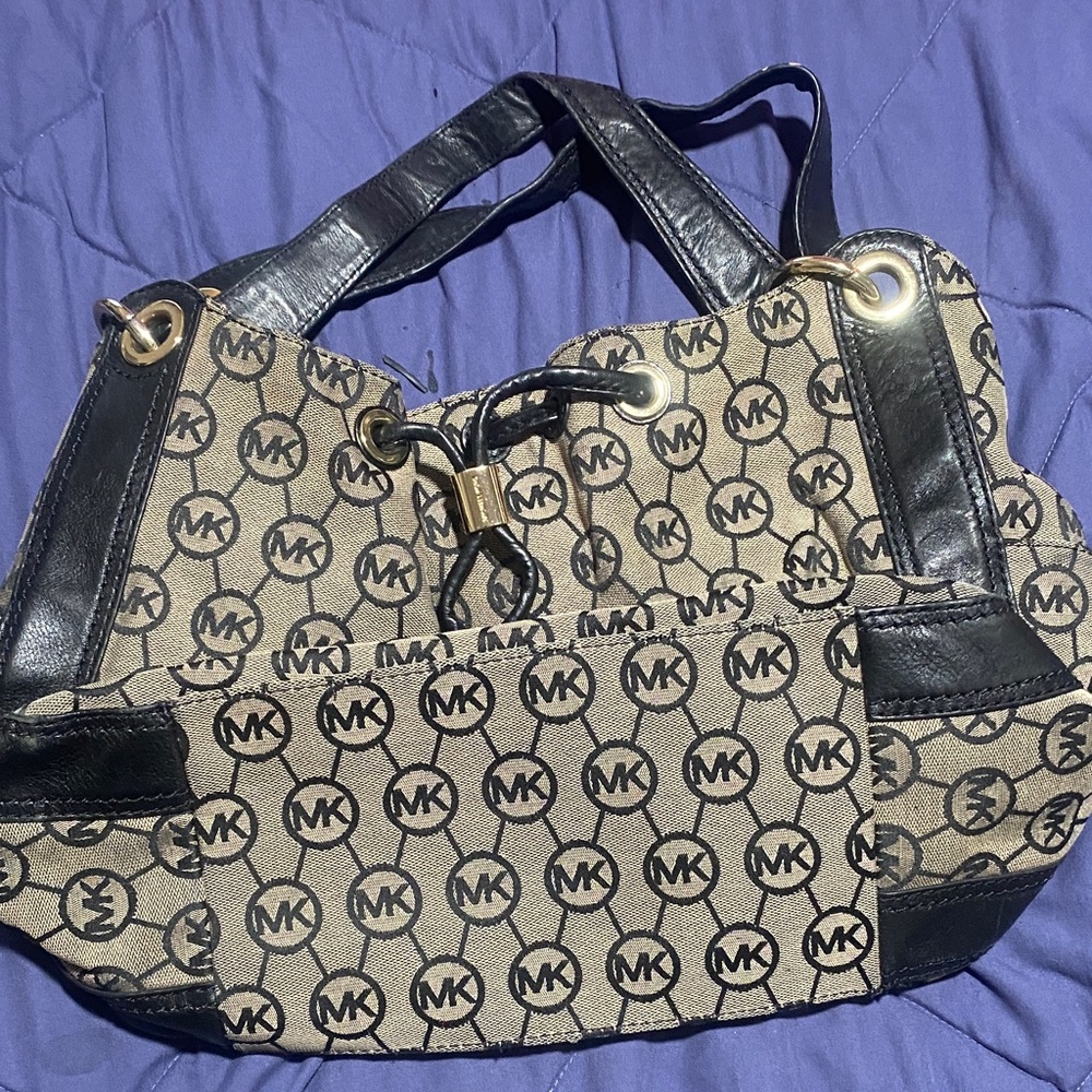 Michael Kors Black and Tan Logo Shoulder Bag